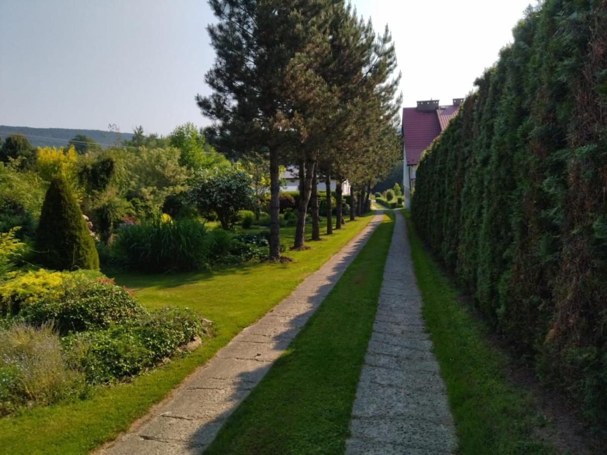 Gospodarstwo Agroturystyczne Borowkowy Bukiet Smakow Iwkowa Exterior foto